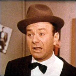 De quelle ville ne fallait-il pas parler à Fernand Raynaud ?