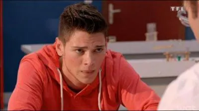 Qu'a-t-il gagné dans l'émission "En direct avec Arthur" ?