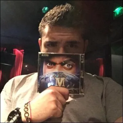 Comment s'appelle le manager du Wati B ?