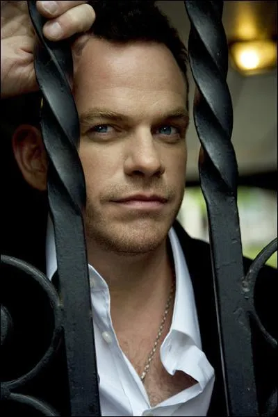 Qui est ce chanteur ?