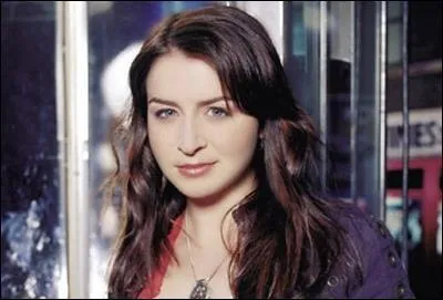 Dans "Missing : Disparus sans laisser de trace", Caterina Scorsone est...