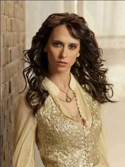 Qui est l'héroïne de la série "Ghost Whisperer" ?