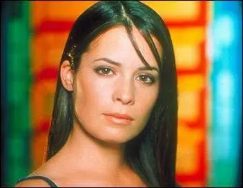Dans "Charmed", elle est interprétée par Holly Marie Combs, il s'agit de...