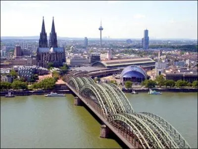 Dans quel pays le film "Le Cerveau" n'a-t-il pas été tourné ?