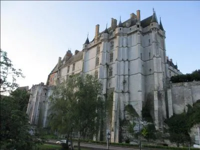 Quel d&eacute;partement n'est pas voisin de celui de l'Eure-et-Loir ?