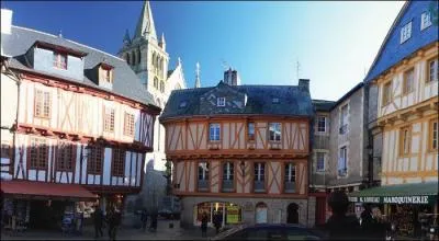 De ces quatre d&eacute;partements, lequel n'est pas limitrophe de celui du Morbihan ?