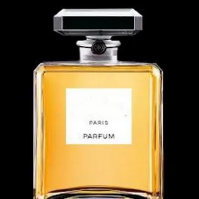 Quelle est la marque de ce parfum ?