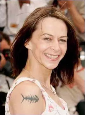 Qui interprète Lysa Arryn née Tully ?