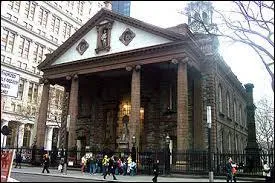 De quelle paroisse cette chapelle dépend-elle ?