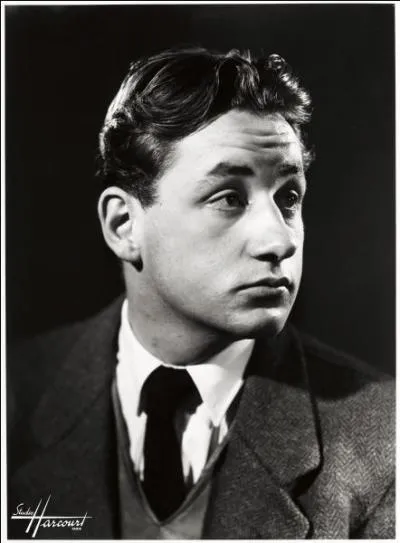 Un indice : Associé à Thierry Lhermitte !