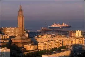 Je vous propose une visite de la ville du Havre. Nous nous rendons dans le département ...