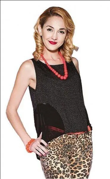 Comment s'appelle sa pire ennemie et demi-soeur ?