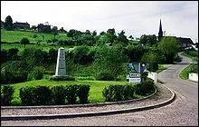 Qui fabriqua des camemberts en respectant la tradition locale ?