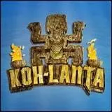 Qui présente l'émission "Koh Lanta" sur TF1 ?