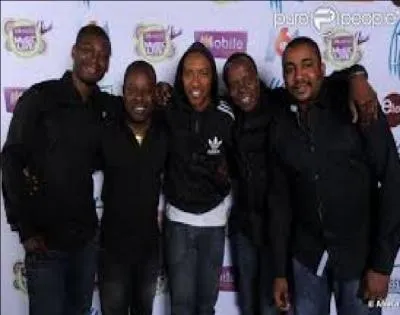 Qui sont ces chanteurs ?