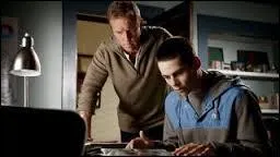 Qu'a fait Stiles pour aider son père à comprendre la vérité au sujet des loups-garous ?