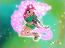 Quand est-ce qu'elle se transforme pour la 1ère fois ?