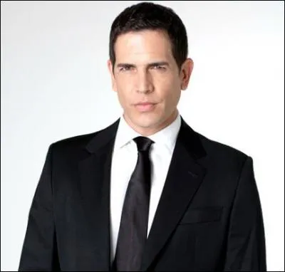 Quel est le prénom de Diego Ramos dans Violetta ?