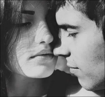 Aria et Ezra se sont-ils remis ensemble ?