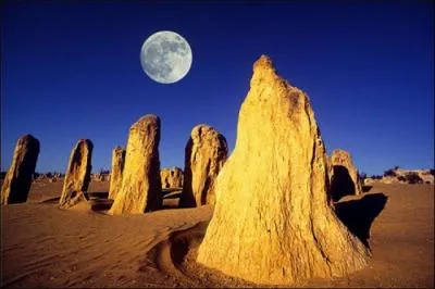 Qui est le dieu du soleil dans la mythologie grecque ?