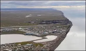 Parmi ces villes d'Alaska, laquelle se situe sur la côte nord de l'Etat ?