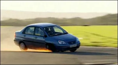 Quelle célébrité a fait le meilleur chrono au volant de la Chevrolet Lacetti ?(Avec Jeremy Clarkson)