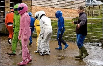 Combien de saison Jeremy Clarkson et Richard Hammond ont-ils présenté ensemble avant que Jeremy Clarkson soit renvoyé par la BBC ?