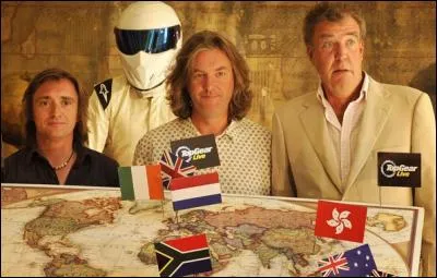 Dans quelle saison James May presente pour la première fois l'émission top gear avec ses deux collègues ?