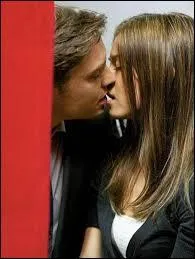 Catherine a-t-elle embrassé Evan avant d'être avec Vincent ?