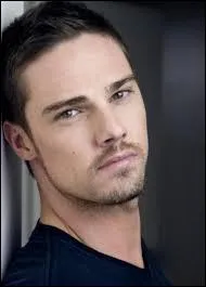 De quelle couleur sont les yeux de Vincent et Gabe ?