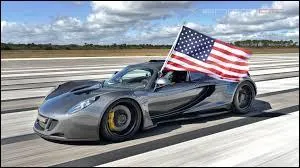 En combien de temps la Hennessey Venom GT atteint-elle les 100 km/h ? (0 à 100 km/h)