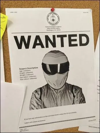 Dans quelle émission télé peut-on voir ce pilote de course ?