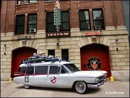 Quelle est la marque de la voiture de SOS Fantômes ?