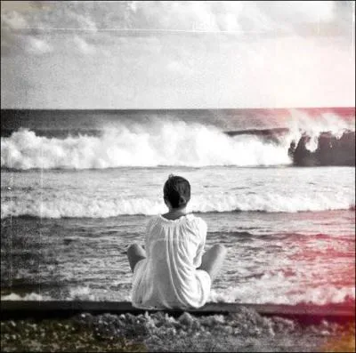 Dans la mythologie, elles sont associées à la mer Egée, et sont au nombre de cinquante, qui sont ces nymphes marines ?