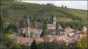 Lochwiller, village Bas-Rhinois, se trouve en région ...