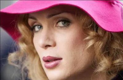 Qui est cet acteur dans le film " Breakfast on Pluto " :