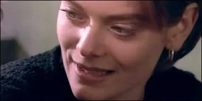 Comment se prénomme la demi-soeur de Steve ?