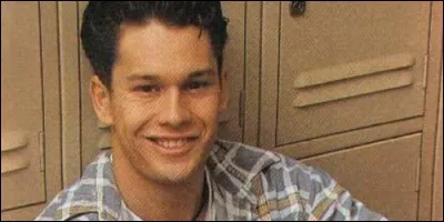 Comment meurt Steve Wiley ?