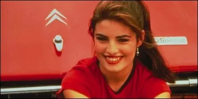 Pour quelle raison Katarina Ioannou revient-elle en Australie ?