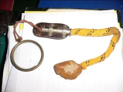 Battre le briquet est une métaphore pour faire la cour à une femme. D'où vient cette expression du XVIIIe siècle ?