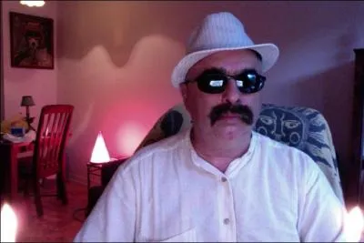 Suite à ce questionnaire profondément délirant, depuis combien de temps pensez-vous que l'auteur a cessé de fumer ?