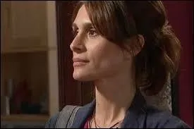 Au début de l'épisode, que dit Guillaume à Caroline ?