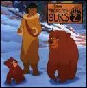 Comment se nomme le petit ourson dans le film 'Frres des ours' ?