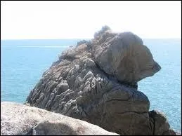 Dans quel département le rocher de l'Ours est-il situé ?