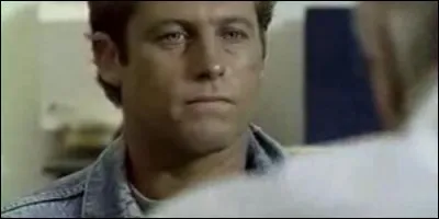 Quelle est la passion de Phil North, professeur de théâtre ?