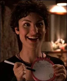 [Cohabitation difficile] Qu'a pris Kathy à Buffy qu'elle a taché  ?