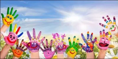 Les doigts de la main la plus haute sont...