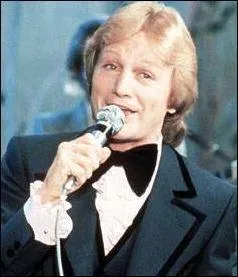 [Musique] Parmi ces 3 chansons, une seule n'est pas de Claude François, à vous de trouver laquelle  ?