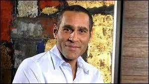 Sport : dans quel sport le fran&ccedil;ais Richard Dacoury s'est-il illustr&eacute; de 1978 &agrave; 1998, remportant notamment 5 coupes d'Europe ?