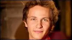 Qui est le père de Valentin et l'ex de Clem ?